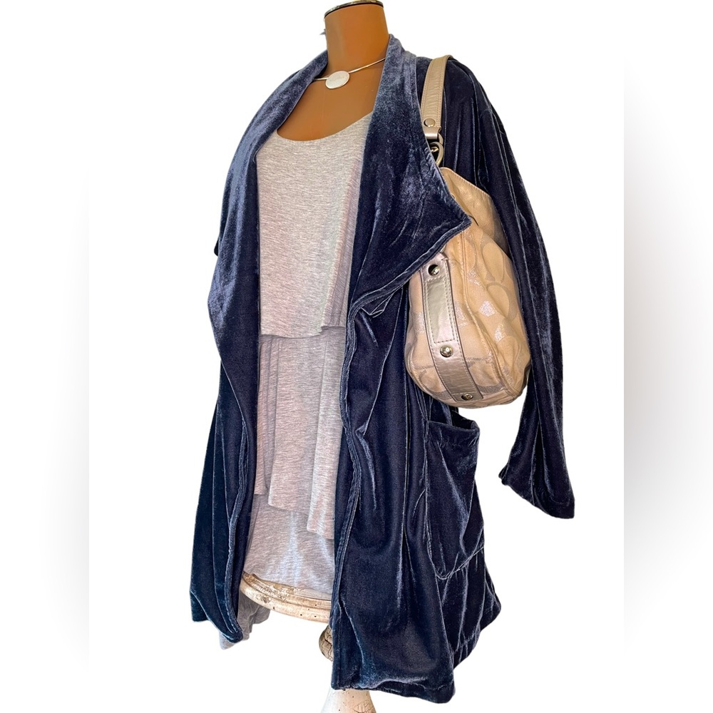 Amaryllis blue velvet jacket med